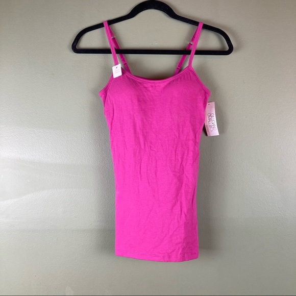 Gilligan & O'Malley Tops - 💙Hot Pink Tank Top with Built in Bra